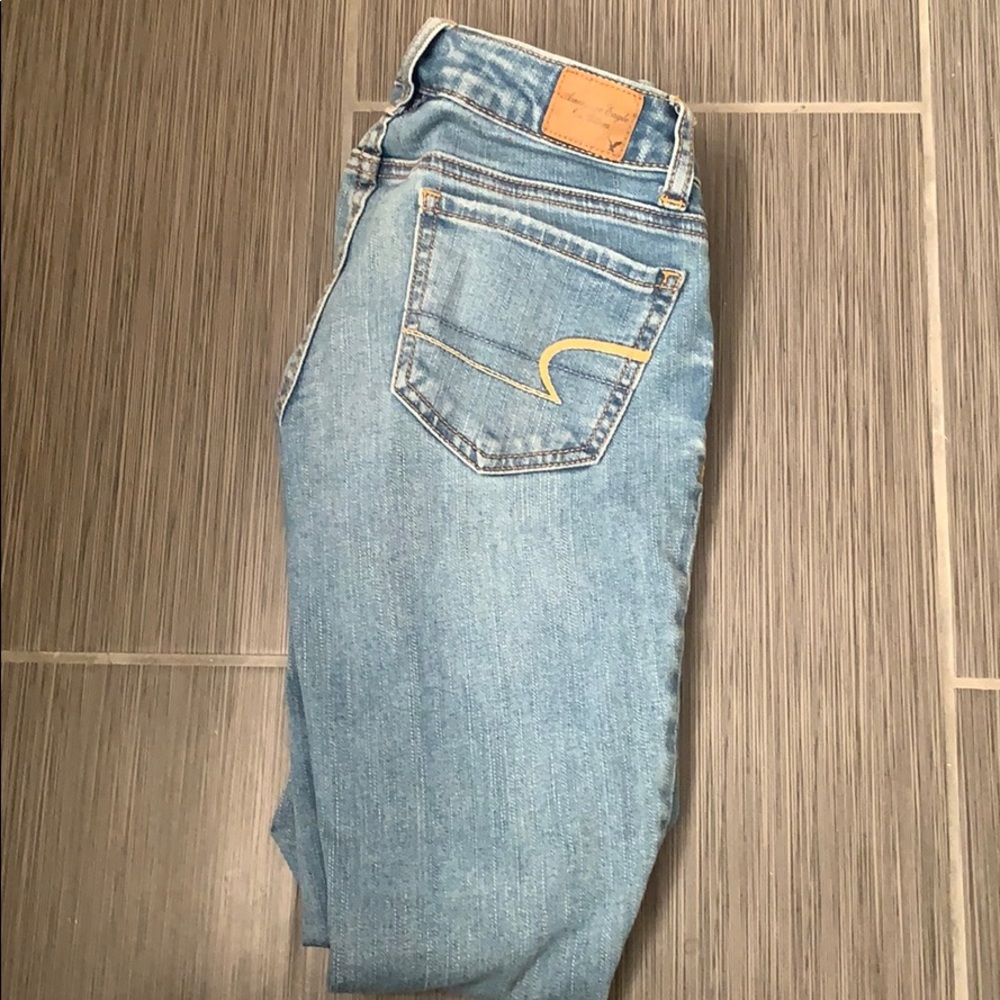 American Eagle Super Stretch Lightwash Jeans